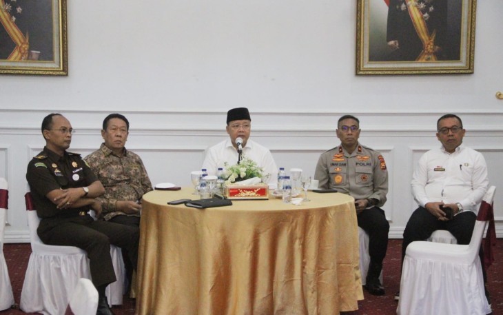 Rapat Koordinasi Pengelolaan Sungai Bengkulu Dalam Upaya Pengendalian Banjir, di Ruang Cempaka I (Garuda) Balai Raya Semarak Bengkulu, Rabu (28/09). 