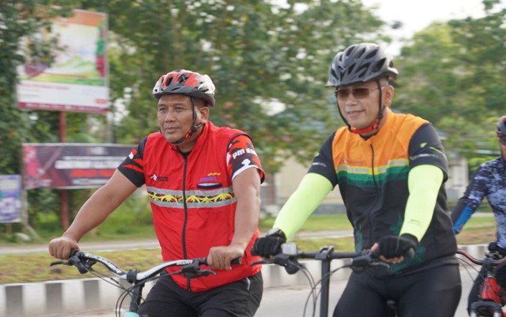 Dandim 1016 Palangka Raya dan Anggota saat Gowes Bersama Danrem 102 Panju Panjung