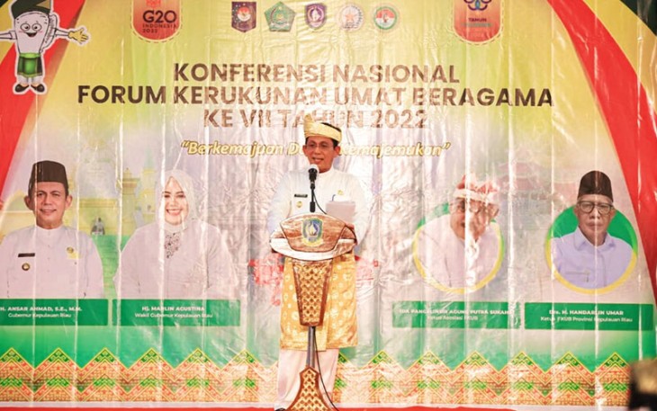 Gubernur Kepulauan Riau H. Ansar Ahmad pada pembukaan Konferensi Nasional Ke-VII FKUB kemarin, Kamis (06/10).