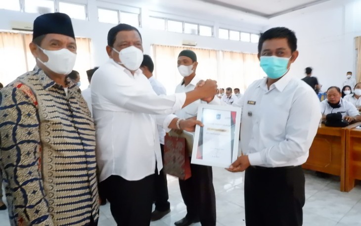 Bupati Bengkulu Utara (BU) Ir.H.Mian menghadiri dan membuka langsung kegiatan Evaluasi Pelaksanaan Aksi Konvergensi Percepatan Penurunan Stunting Terintegrasi Tahun 2021