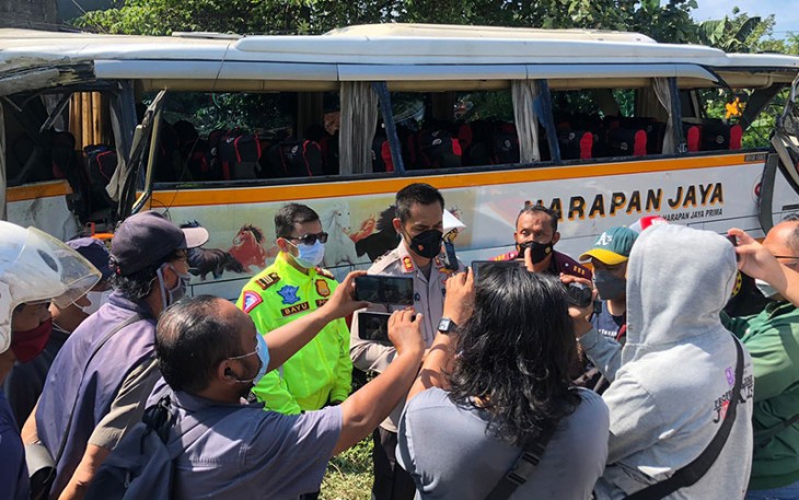 Kapolres Tulungagung AKBP Handono Subiakto, SH, SIK MH saat diwawancarai awak media