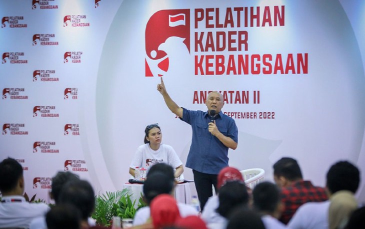 MenKopUKM Teten Masduki saat menjadi pemateri pada acara Pelatihan Kader Kebangsaan Angkatan II, di Jakarta, Minggu (25/9)