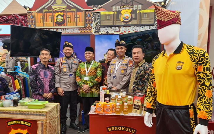 Booth Polda Bengkulu saat Dikunjungi Gubernur