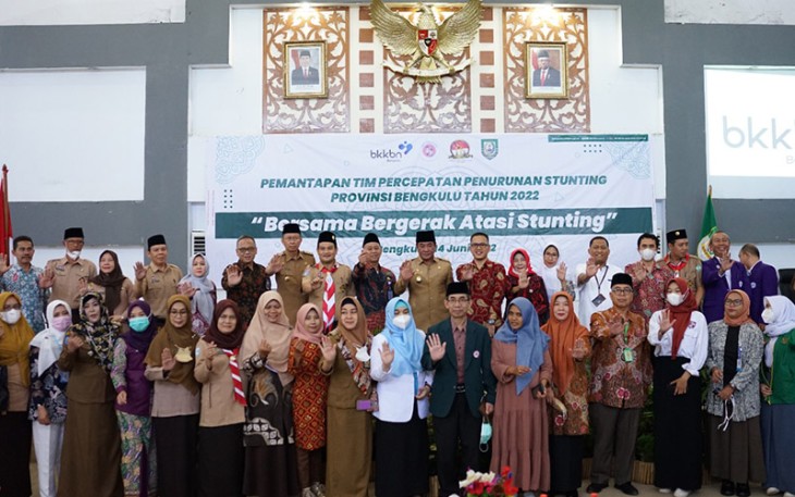 Wagub Rosjonsyah pada saat Rapat Pemantapan Tim Percepatan Penurunan Stunting Provinsi Bengkulu di Gedung Serba Guna (GSG) Pemprov, Selasa ( 14/6/2022).
