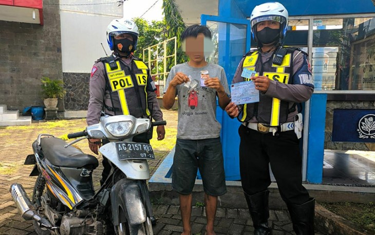 Pelaku Saat Diamakan 