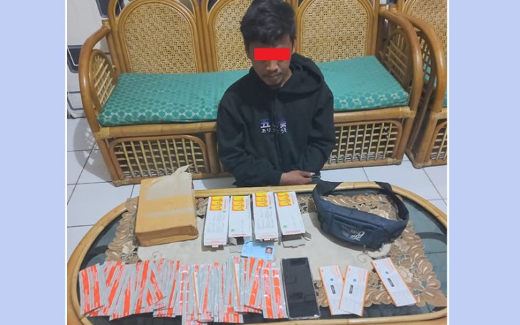 Pelaku dan barang bukti saat diamankan