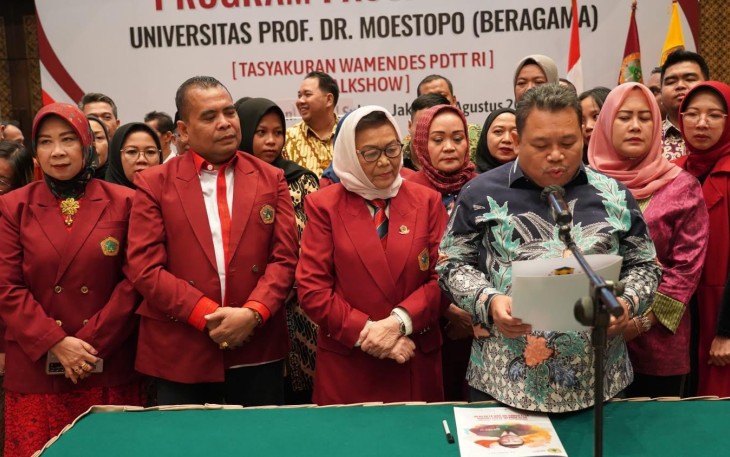 Fathan Subchi saat Dikukuhkan sebagai Ketua Ikatan Alumni PPs Universitas Moestopo