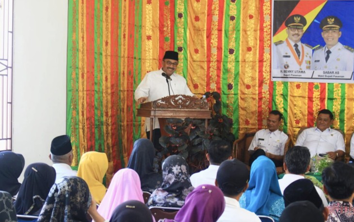 Bupati Pasaman H. Benny Utama saat laksanakan Musrenbang tahun ke 3 dalam RPJMD 2021-2026 Kabupaten Pasaman.