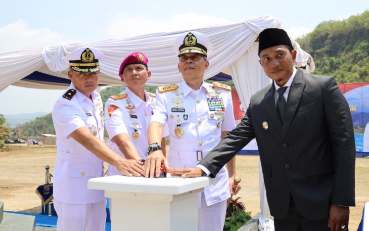 Pangkoarmada II saat Resmikan Lanal Pacitan