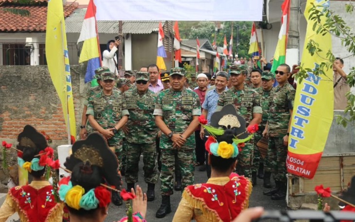 Danrem 051/Wkt Brigjen Dampingi Pangdam Jaya Kegiatan Pencanangan Urban Farming Serentak di Wilayah Kodam Jaya