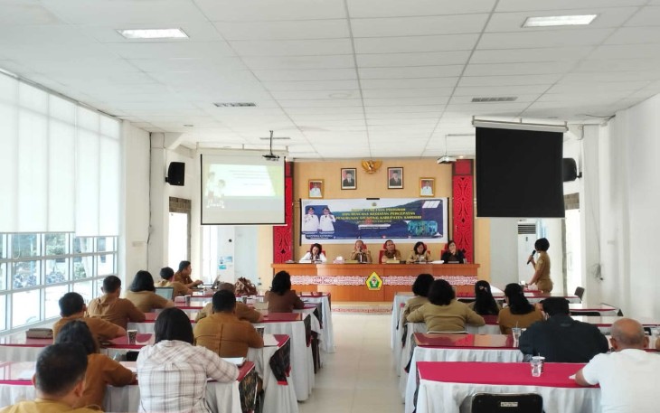 Wabup Martua Sitanggang saat Pimpin Rapat Percepatan Penurunan Stunting