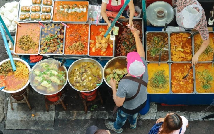 Ilustrasi berbagai hidangan warisan turun menurun di pasar tradisional (Foto: Freepik)