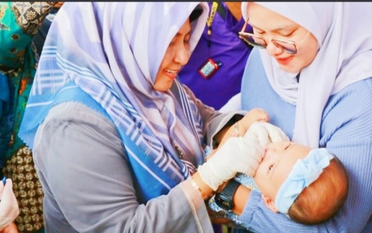 Pencanangan pemberian vitamin A yang diintegrasikan dengan pemantauan pertumbuhan dan perkembangan balita Kota Tanjungpinang di Posyandu Syafakalloh Kelurahan Air Raja, Jum'at 10/2/2023.