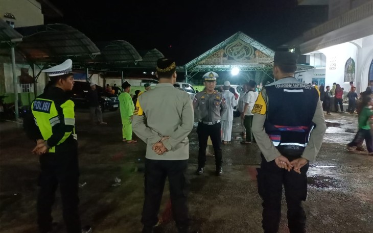 Personel Polres Bintan Lakukan Pengamanan Penyambutan Tahun Baru Islam 1445H di Kabupaten Bintan