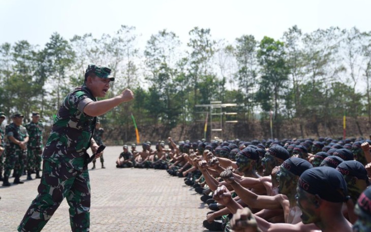 Kasad Jenderal TNI Dr. Dudung Abdurachman, saat Beri Arahan Kepada Prajurit Siswa Dikmata Khusus Kostrad