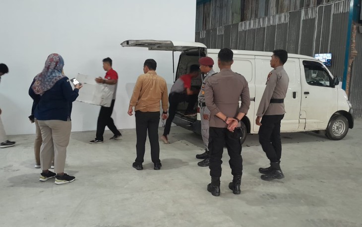 Pemantauan Gudang Logistik KPU Kubu Raya diawasi 11 CCTV Selama 24 Jam
