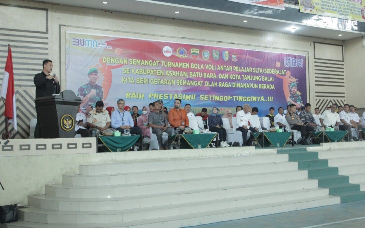 Bupati Asahan Ikuti Pembukaan Turnament Bola Volly Dandim Cup