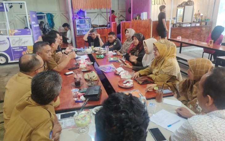 Dinas Penanaman Modal dan Pelayanan Terpadu Satu mengagas diskusi ketenagakerjaan.