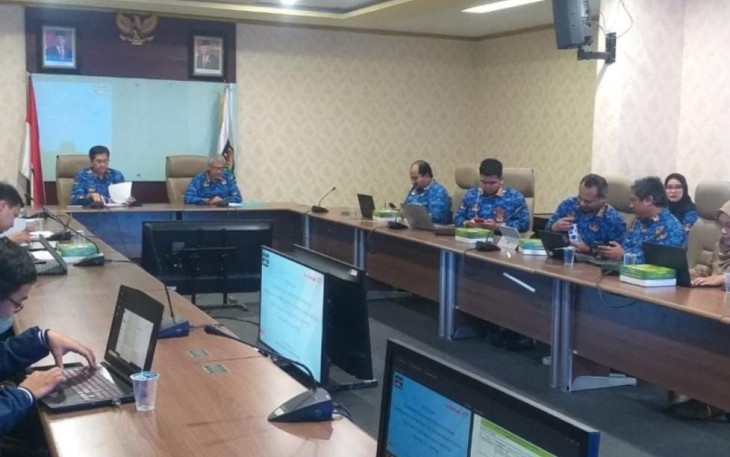 Rapat dipimpin Direktur IDKD Agus Irawan membahas persiapan pemanfaatanIKD untuk Dinas PMPTSP DKI Jakarta, Jumat (10/11/2023).