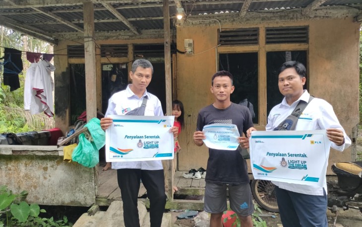Penerima Bantuan Listrik Gratis dari Karyawan PLN