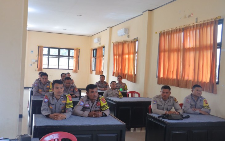 Bhabinkamtibas saat pelatihan secara virtual 