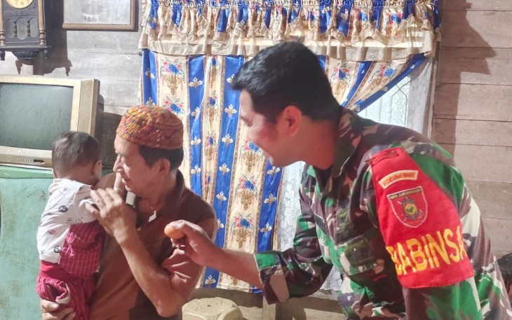 Perangi Stunting Babinsa Rutin Pantau Pemberian Nutrisi
