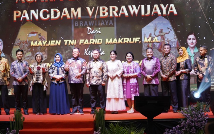 Pisah Sambut Pangdam V Brawijaya Penuh Keakraban dihadiri Dankodikmar