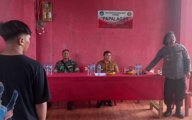 Babinsa Koramil 1310-01/Bitug Bersama Aparat Terkait Selesaikan Perselisihan Antar Pemuda 