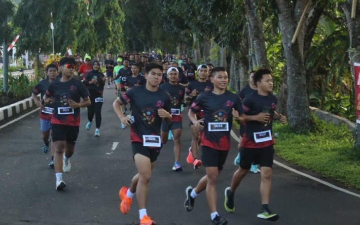 Tim Garuda Runners Lanudal Manado saat Ikuti Lomba Lari 7K KulineRun 2023