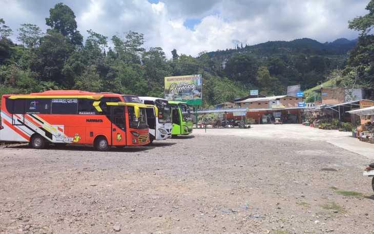 Air Terjun Jumog dan Telaga Madirda