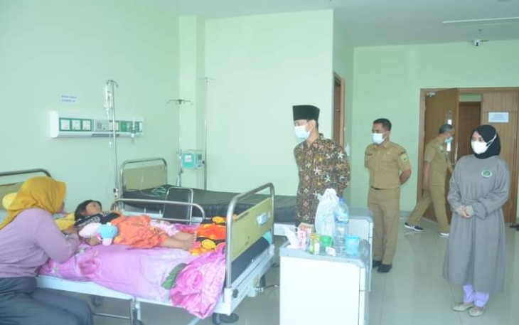 Bupati Trenggalek, Mochamad Nur Arifin, saat sidak di RSUD dr Soedomo Kabupaten Trenggalek, Senin (2/1/2023) (Foto, Hardi Rangga, klikwarta.com).