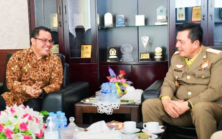 Gubernur Ansar saat Terima Komisioner Bawaslu Kepri  