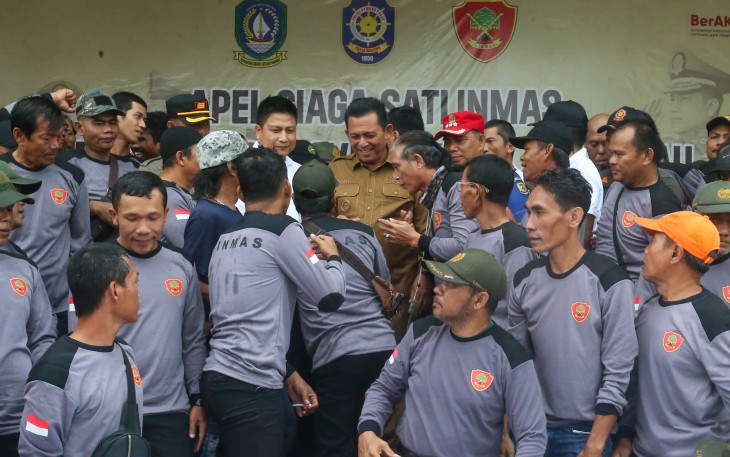 Gubernur Kepri Ansar Ahmad Hadir Apel Siaga Satlinmas