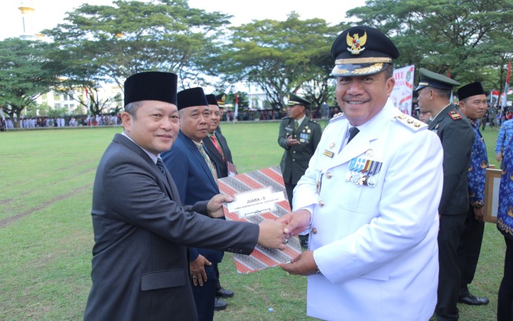 Wakil Bupati Asahan Pimpin Upacara Penurunan Bendera Merah Putih