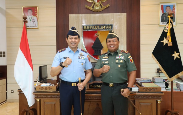 Pangdam V/Brawijaya, Mayjen TNI Farid Makruf, M. A
