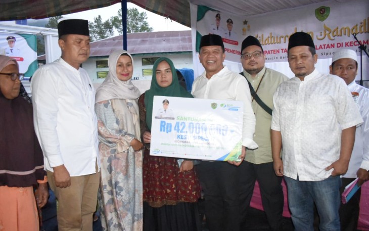 Pj. Sekretaris Daerah (Sekda) Parlindungan Harahap, saat  silaturrahim Ramadhan 1444 Hijriyah di Kecamatan Saipar Dolok Hole (SDH), Tapsel.