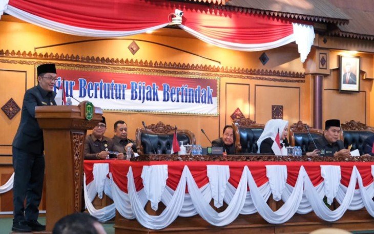 PJ walikota tg pinang Hasan saat penyampaian pemaparan.