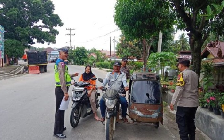 Operasi Patuh Toba Masih Berlangsung, Sejumlah Pengendera Motor Ditegur Polsek Padang Bolak