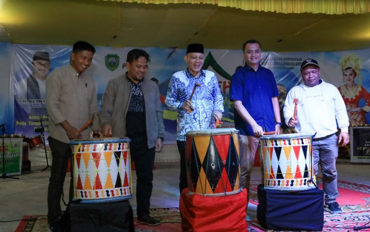Penampilan Seni Budaya Anak Nagari