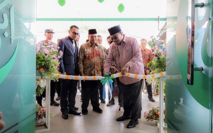 Bupati Benny Utama Resmikan Gedung Ruang Rawat Inap RS Ibnu Sina Panti dan Bantu Satu Unit Ambulance 