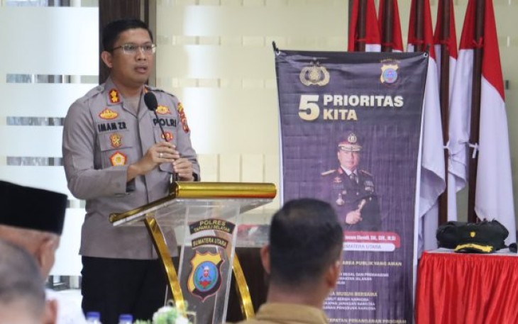 Kapolres Tapanuli Selatan (Tapsel), AKBP Imam Zamroni, SIK, MH, memimpin langsung rapat koordinasi (Rakor) lintas sektoral (Linsek) Ops Mantap Brata Toba 2023-2024