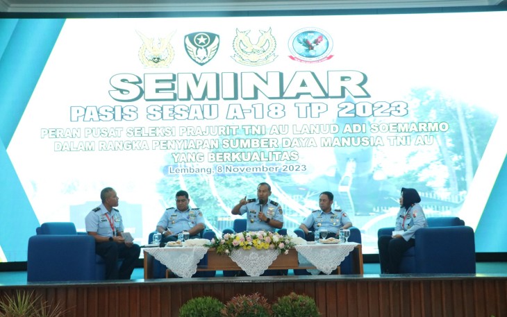 Pasis Sesau A-18 Melaksanakan Seminar Tentang Peran Pusat Seleksi Prajurit TNI AU 