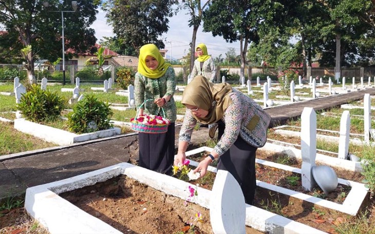 Pipas Sumbar melakukan ziarah dan tabur bunga di Taman Makam Pahlawan Kusuma Bangsa Payakumbuh.