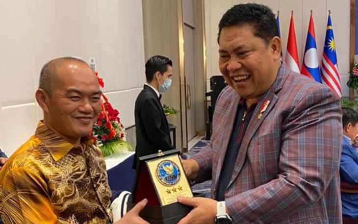 Kepala BNN RI, Dr. Petrus Reinhard Golose pada rangkaian kegiatan The 8th AMMD melalui Farewell Dinner di Ballroom Lao Plaza Hotel, Vientiane Laos, Jumat (11/08/2023).