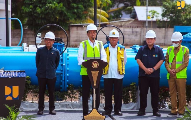 Presiden Jokowi saat meresmikan SPAM Regional Durolis Riau, Kamis (5/1)