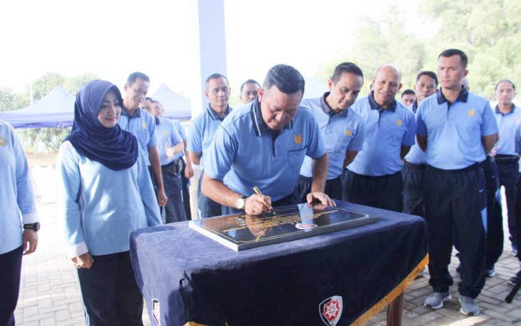 Pangkoopsud I Marsda TNI Bambang Gunarto saat meresmikan GOR Brahmasta