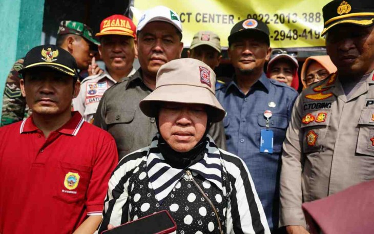 Menteri Sosial ketika meninjau situasi banjir di Kecamatan Sukolilo Pati