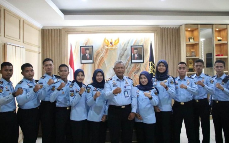 Tejo Harwanto Kakanwil Kemenkumham Banten bersama alumni Poltekip