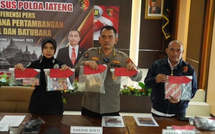 Kabid Humas Polda Jateng Kombes Pol Iqbal Alqudusy saat memberikan keterangan pers 