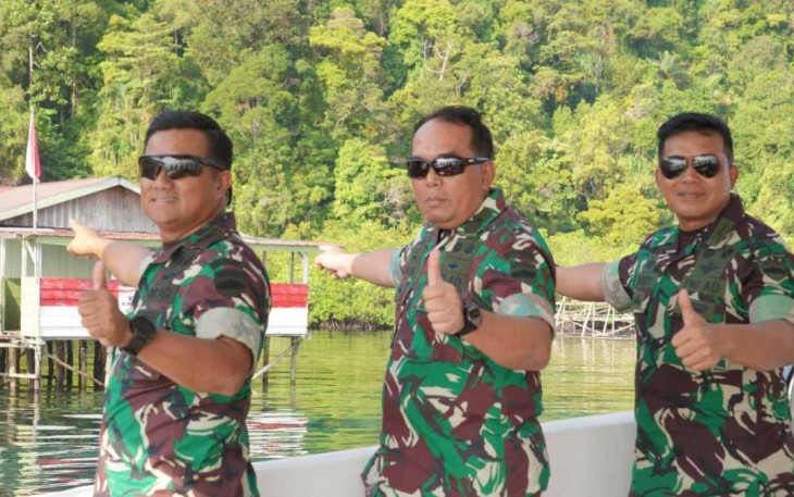 Tinjau Pos Babinsa Pulau Mursala